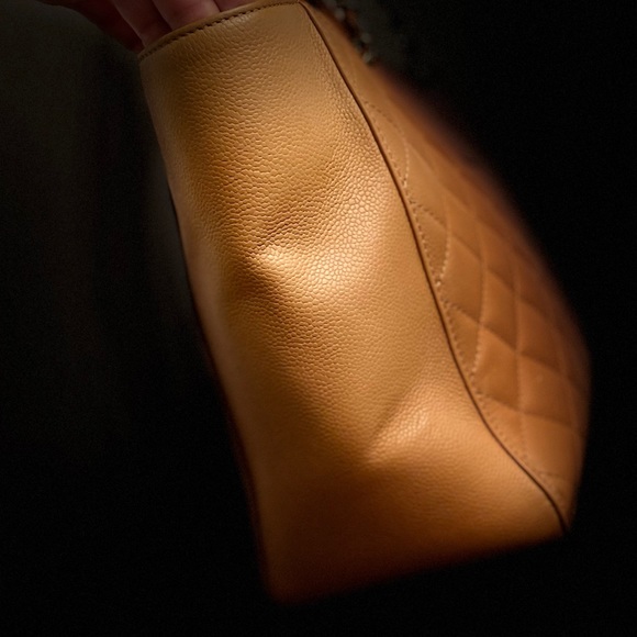 2017 CC SMALL BOX TOTE - Picture 6 of 17